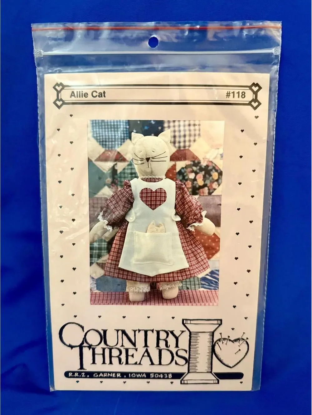 Country Threads #118 Allie Cat & Baby - NIP